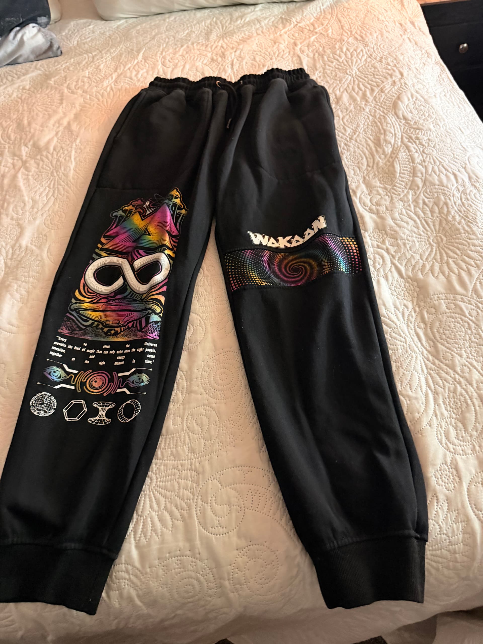 Wakaan joggers
