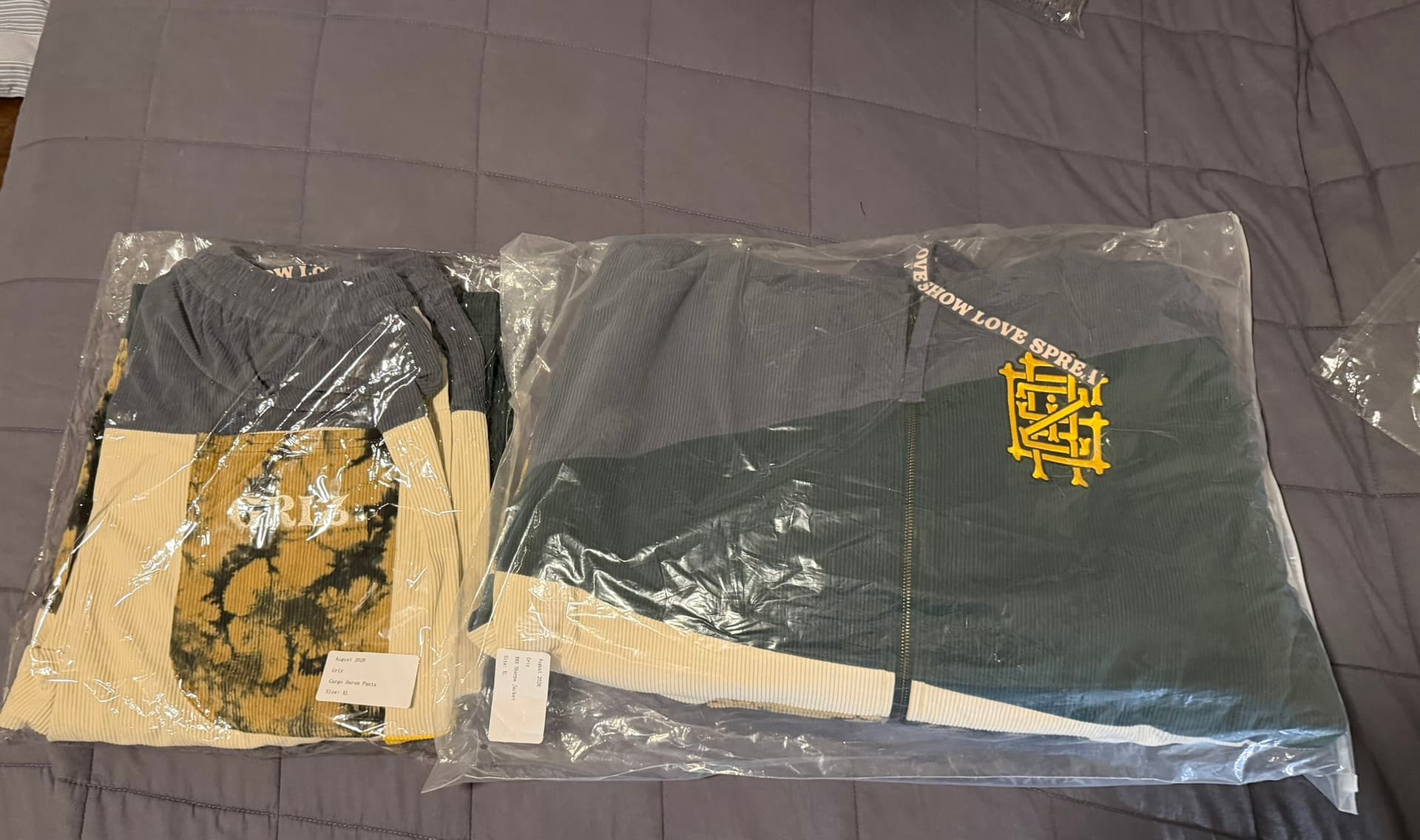 Baggie Fresh - GRiZ - WILD-STYLE CORDUROY SWEATPANTS for Wubski's